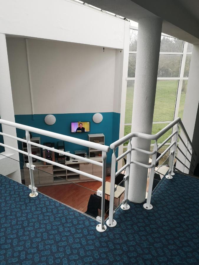 Hotel Mervil Airport Neuf-Berquin Kültér fotó