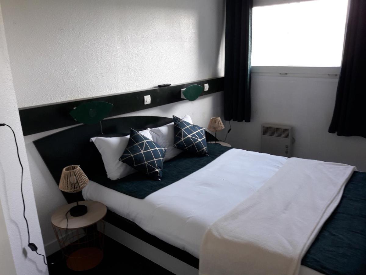 Hotel Mervil Airport Neuf-Berquin Kültér fotó